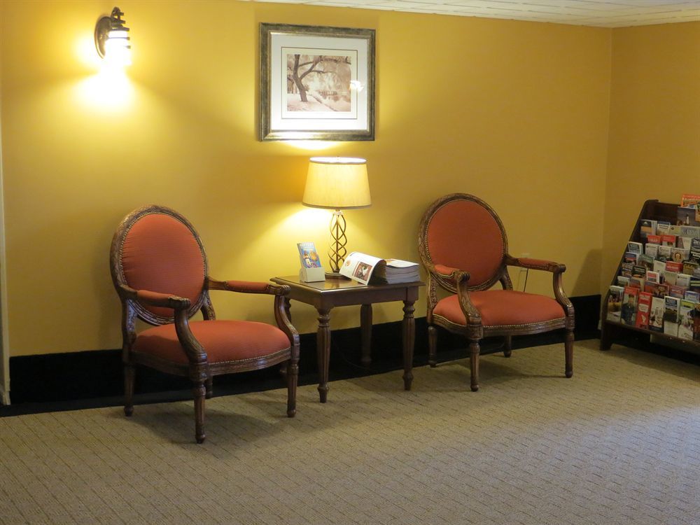 קיטרי Coachman Inn מראה חיצוני תמונה