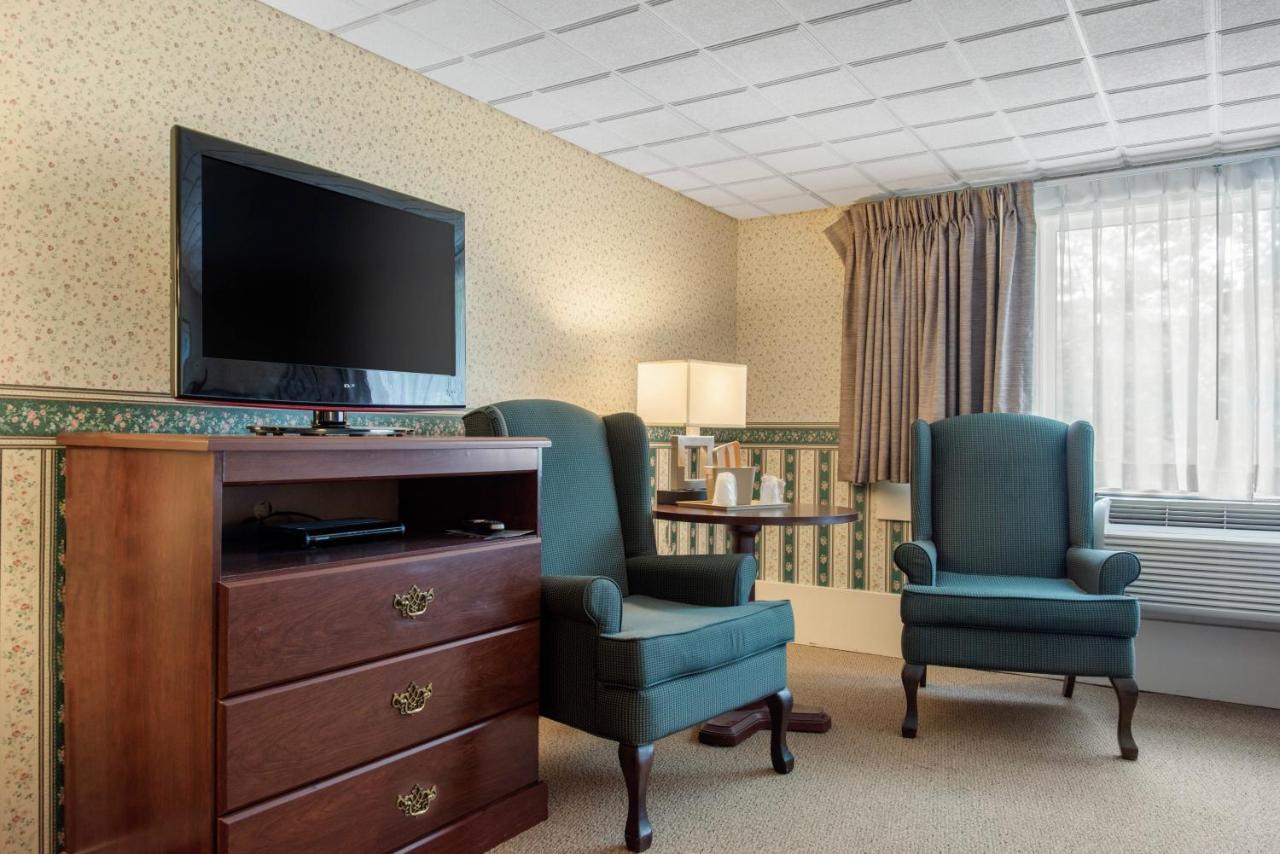 קיטרי Coachman Inn מראה חיצוני תמונה